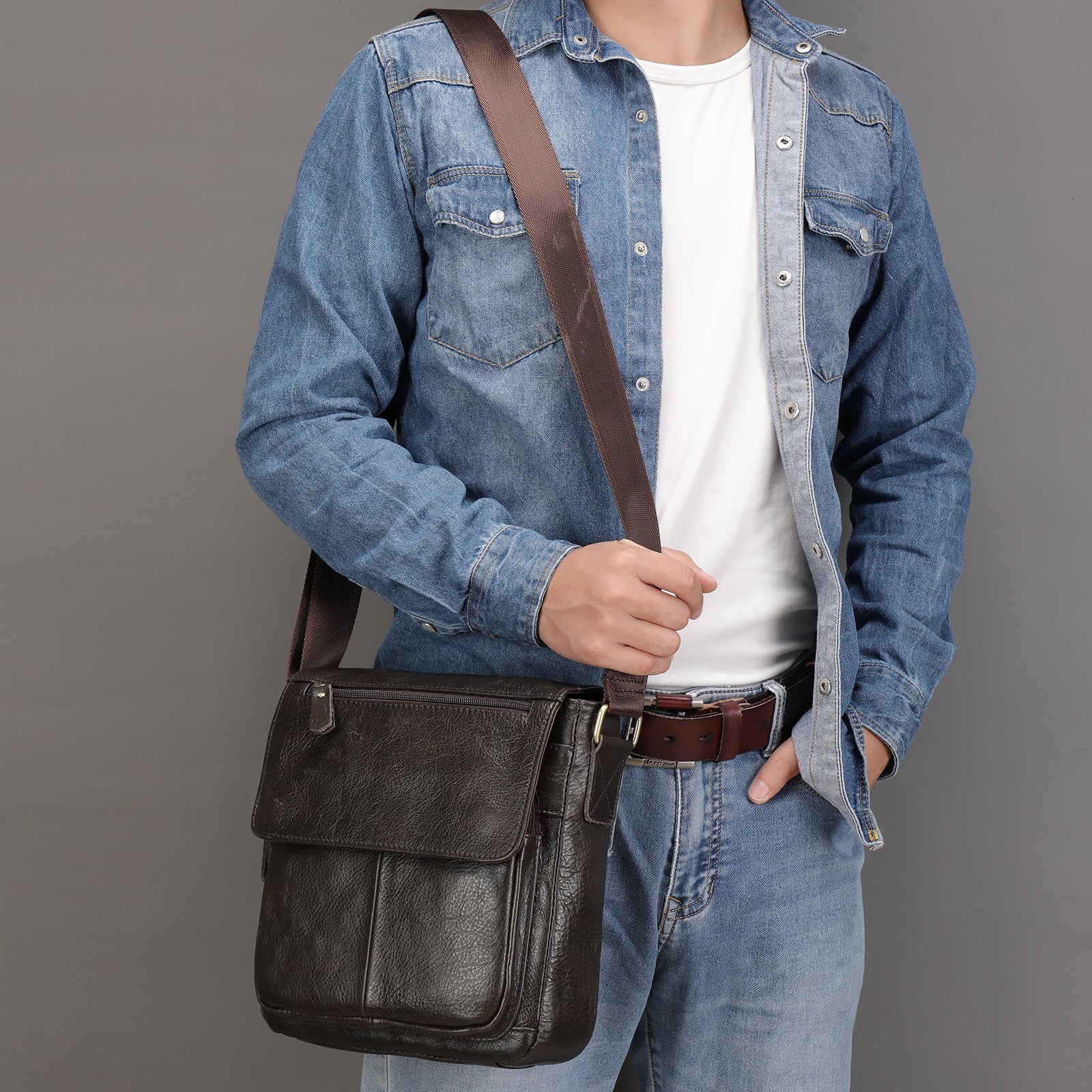 Oroville II Messenger Bag